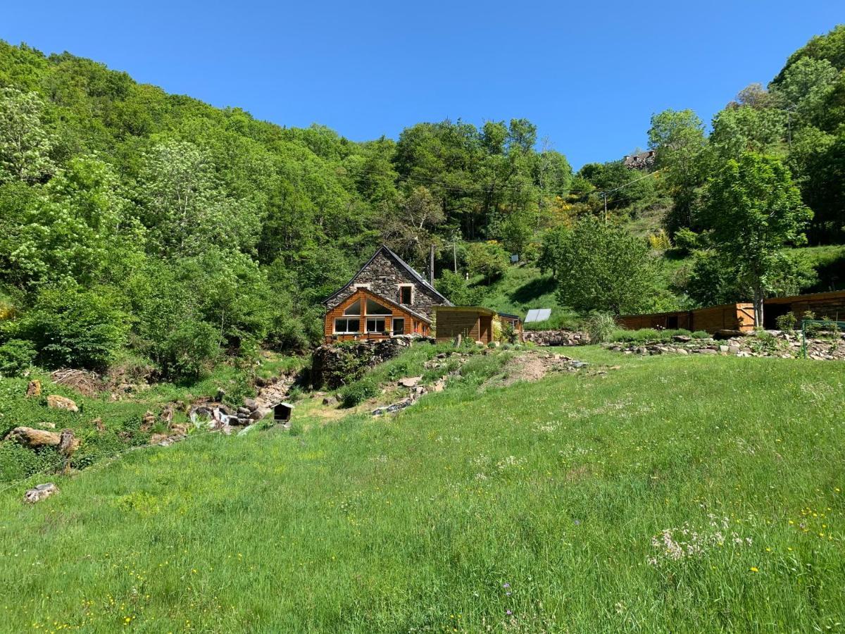 D'hotes Le Lepadou-bas Bed & Breakfast Saint-Chély-dʼAubrac