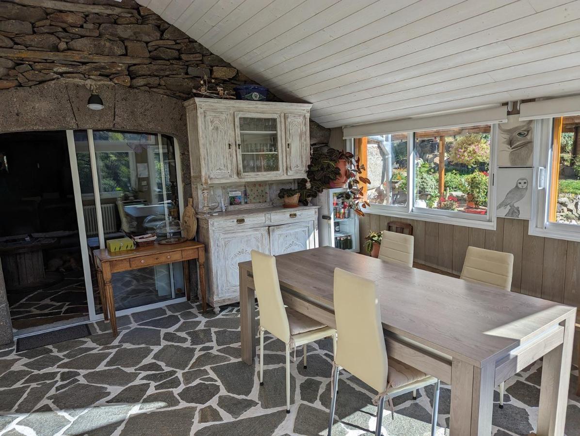 Bed & Breakfast D'hotes Le Lepadou-bas Saint-Chély-dʼAubrac