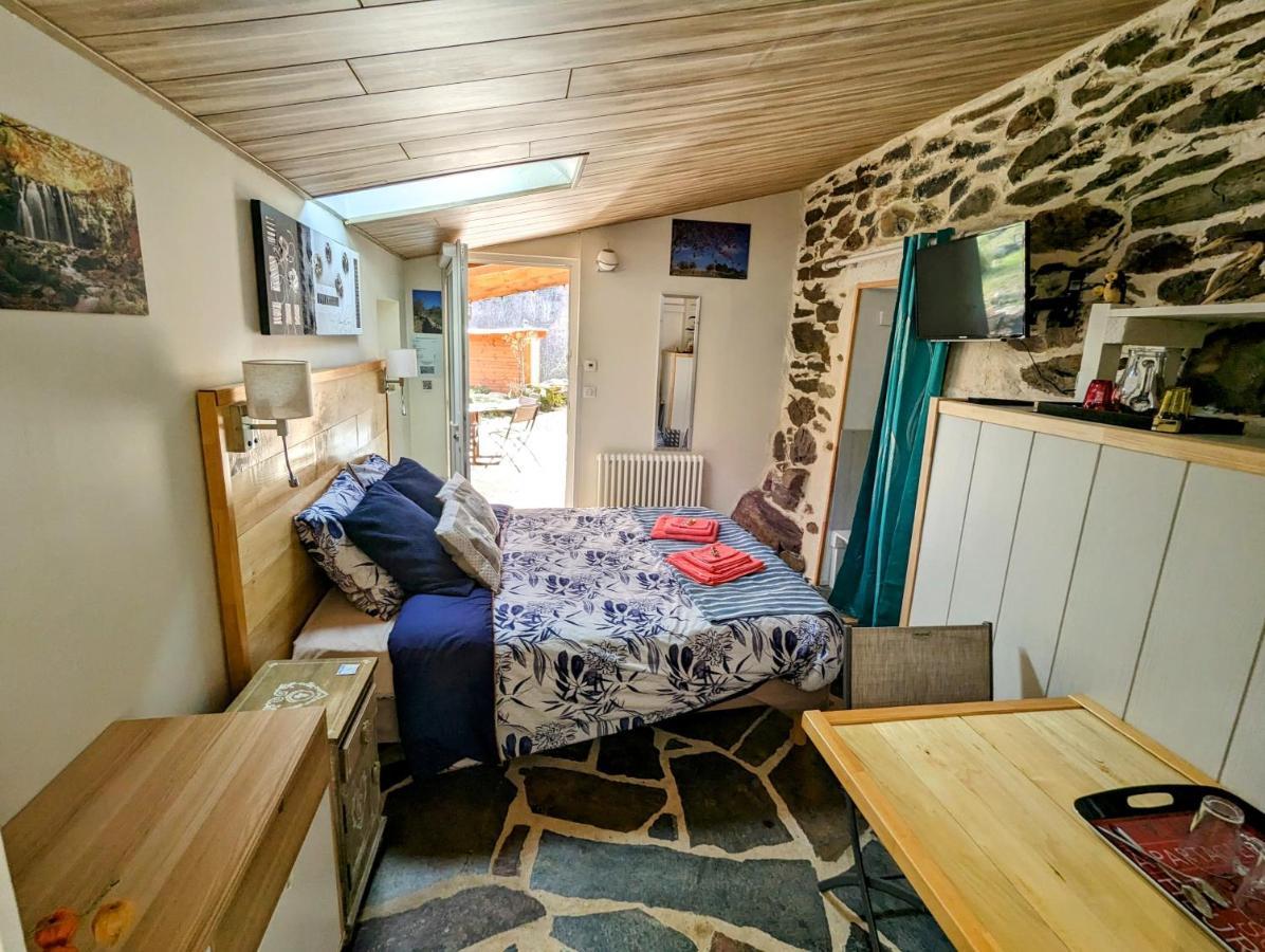 D'hotes Le Lepadou-bas Bed & Breakfast